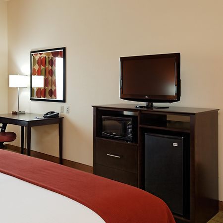 Holiday Inn Express Florence Northeast By Ihg Room photo